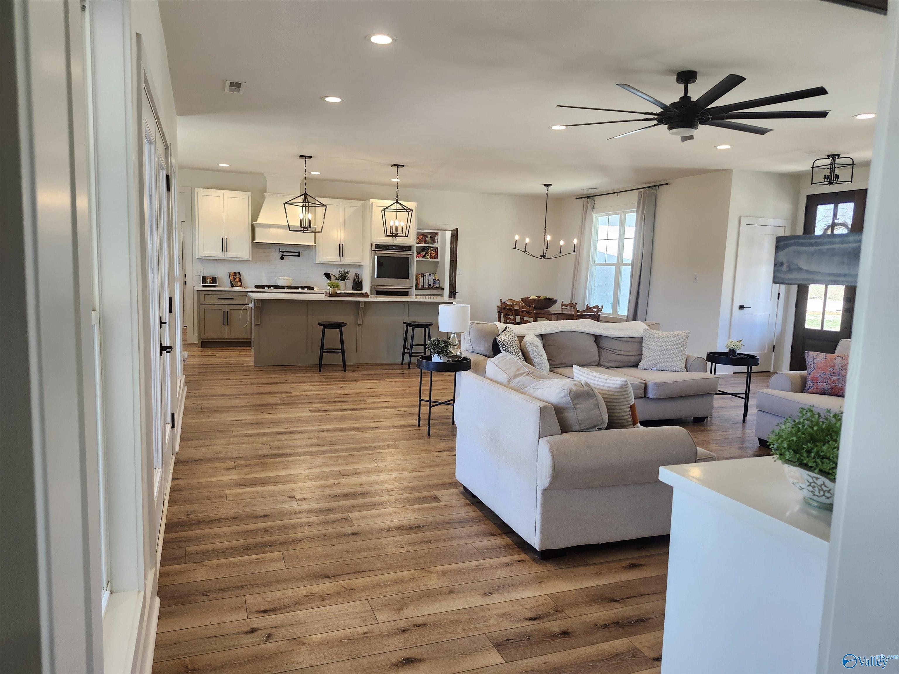 3425 South Chapel Hill Road, Decatur, Alabama image 24