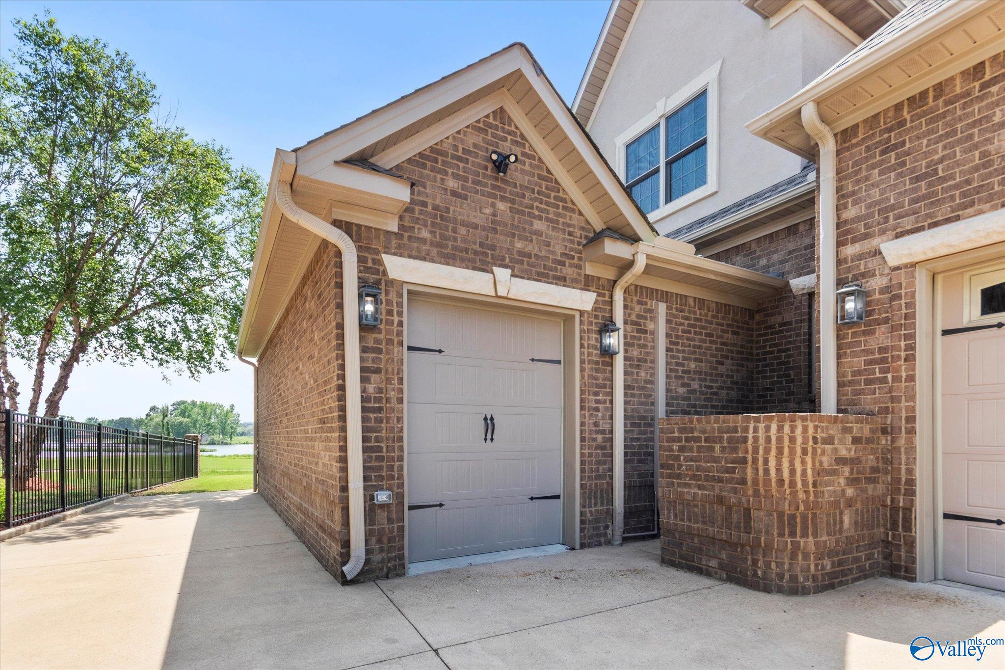 24051 Piney Creek Drive, Athens, Alabama image 3