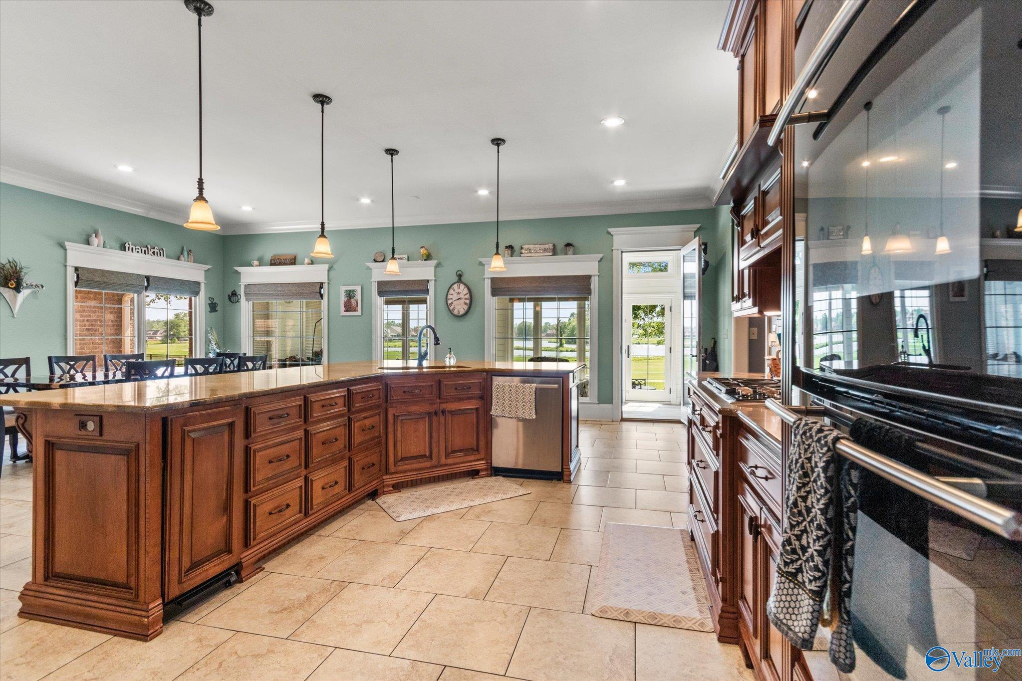 24051 Piney Creek Drive, Athens, Alabama image 11