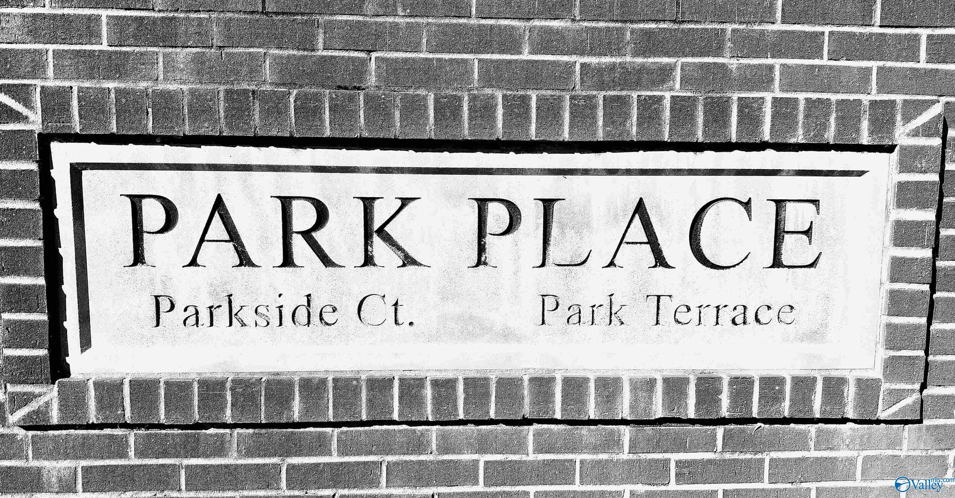 903 Parkside Court