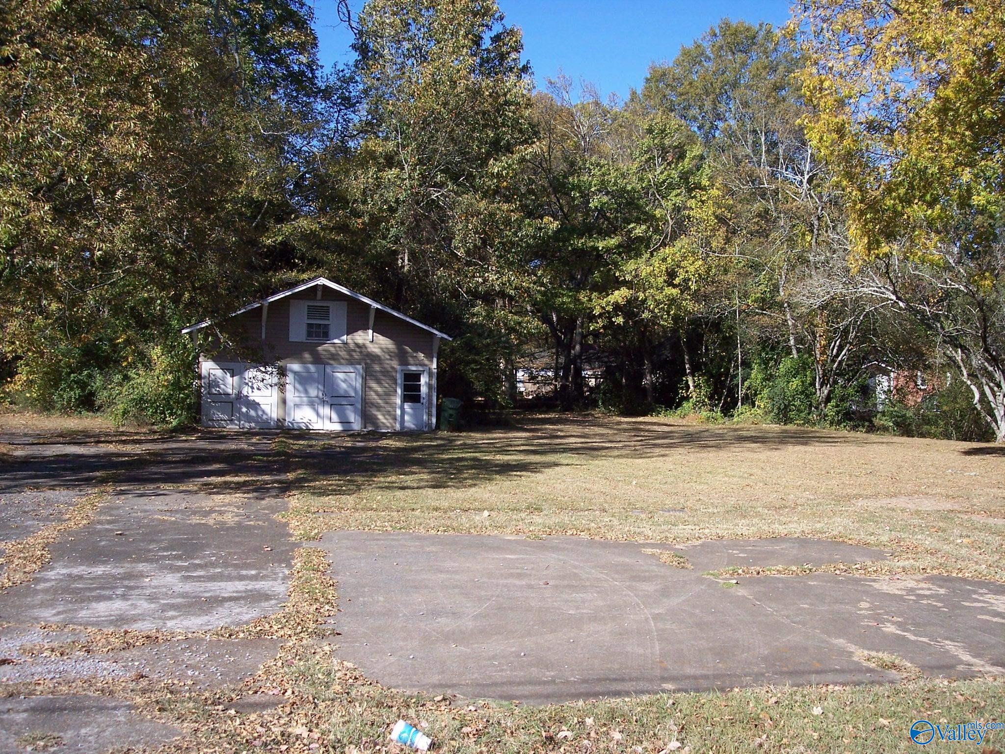 608 S Broad Street, Scottsboro, Alabama image 1