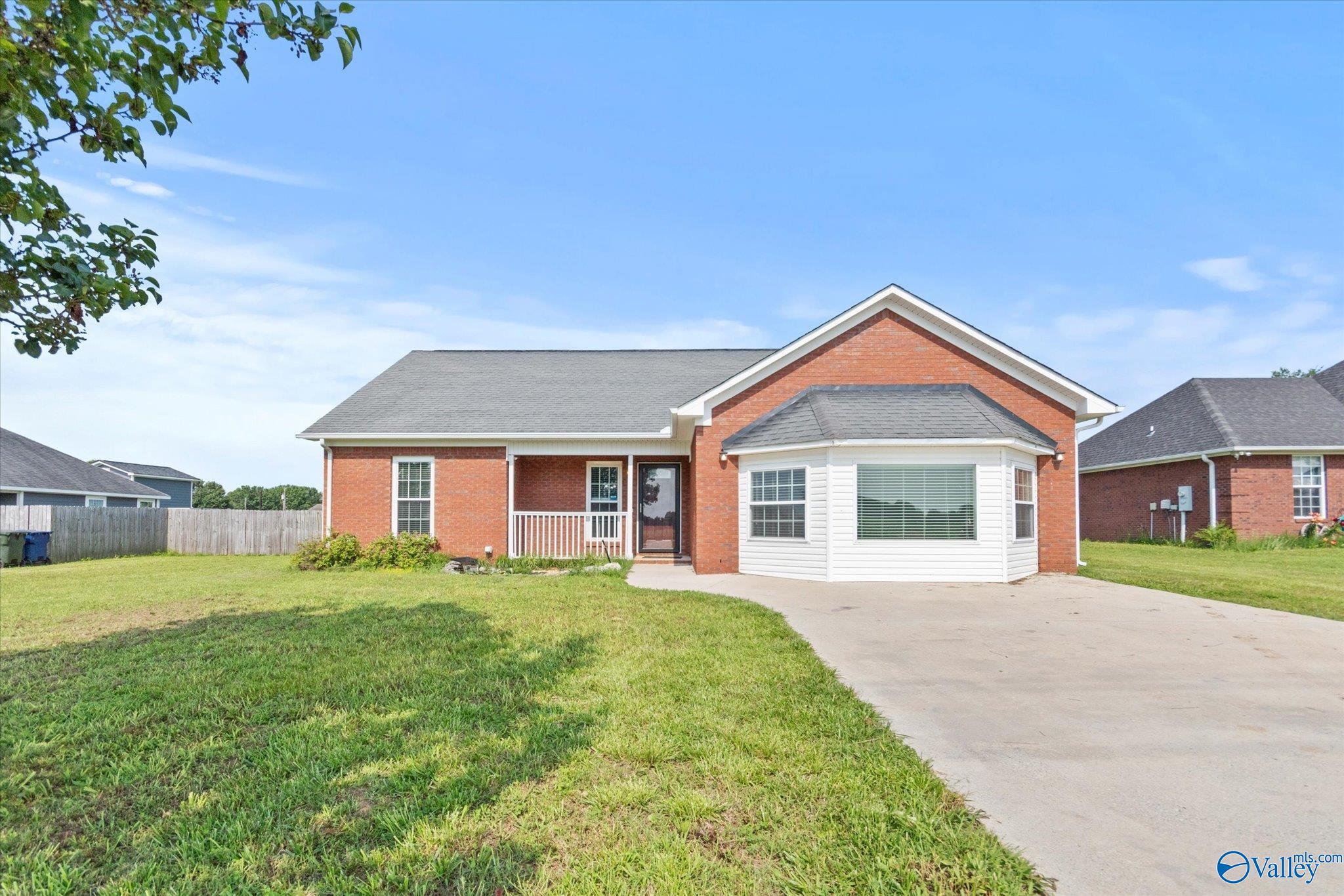 186 Mitchell Moore Road, Hazel Green, Alabama image 1