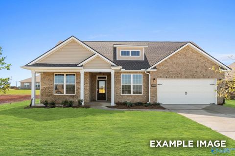 Homes For Sale - 902 Ronnie Drive<br/> Hartselle, AL 35640