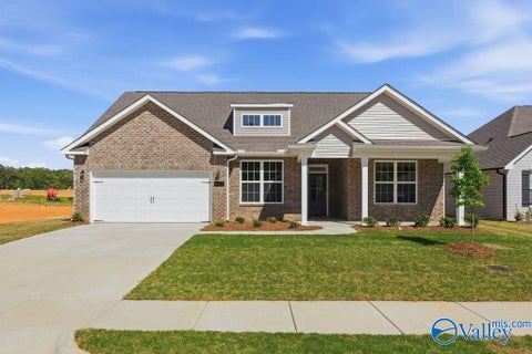 Homes For Sale - 902 Ronnie Drive<br/> Morgan County, Hartselle, AL 35640