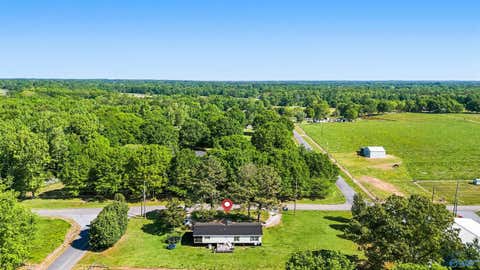 Mobile Home For Sale - 6691 Cox Gap Road<br/> Boaz, AL 35956