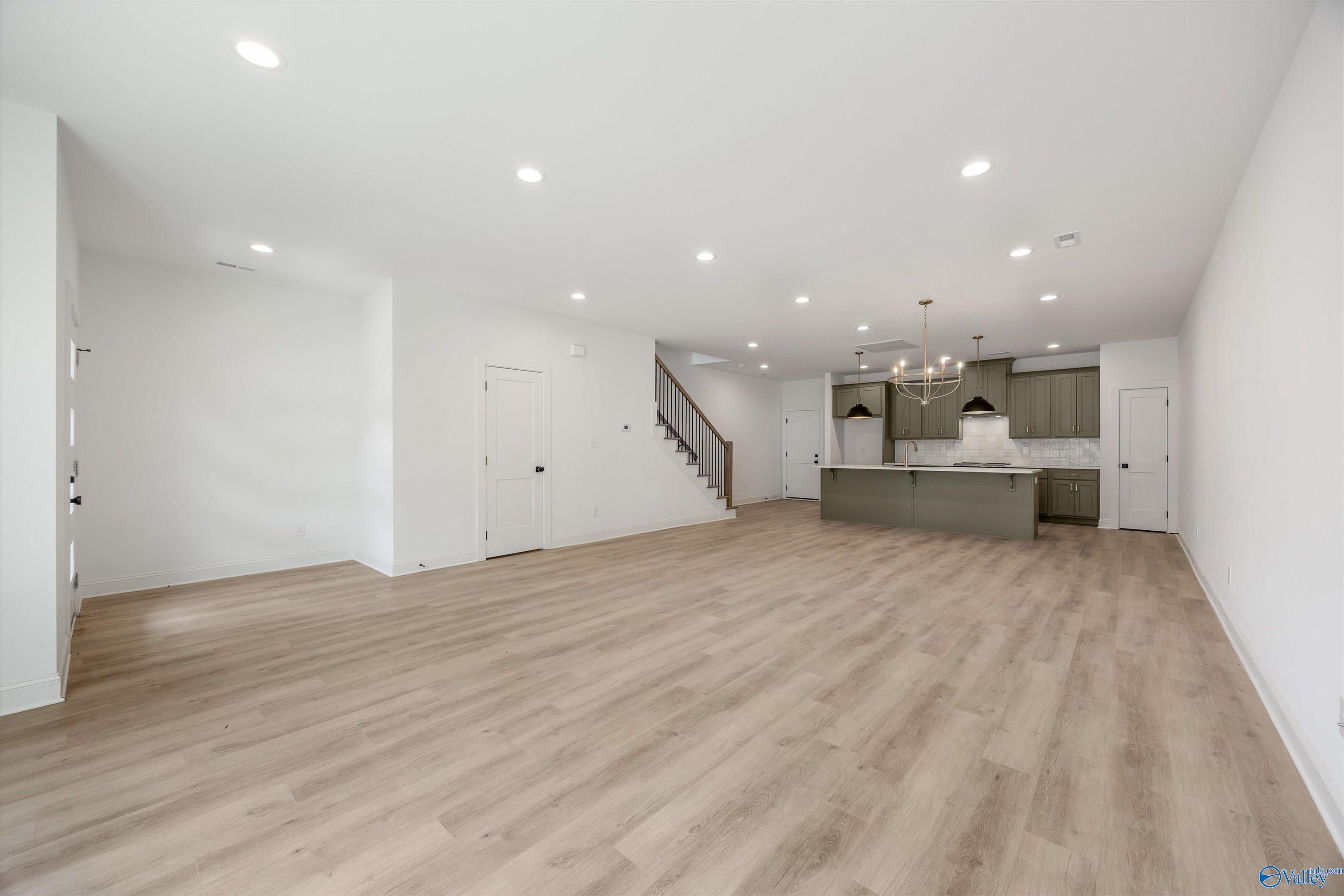 2538 Freeman Road SW