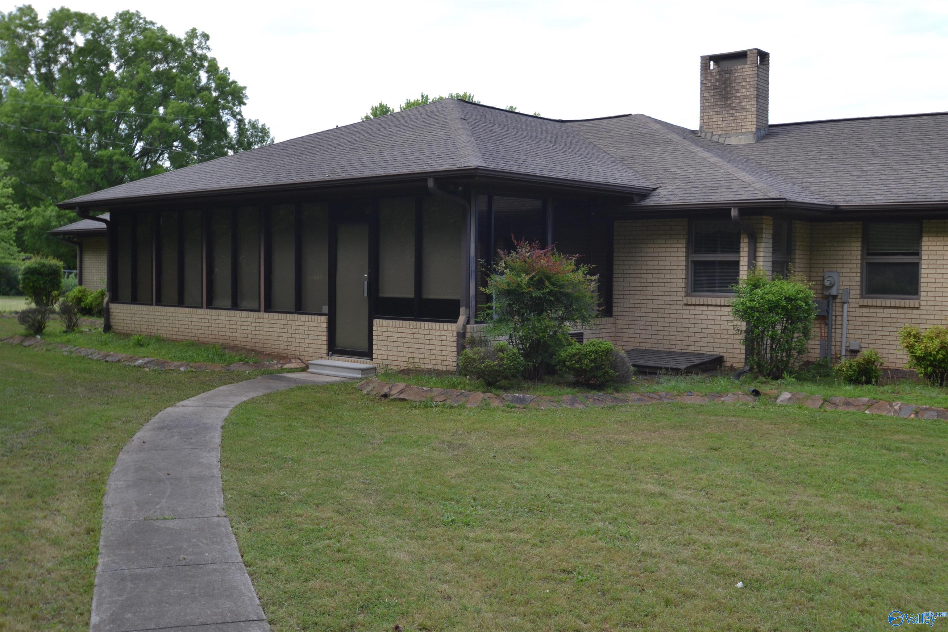 205 Collier Drive, Albertville, Alabama image 3