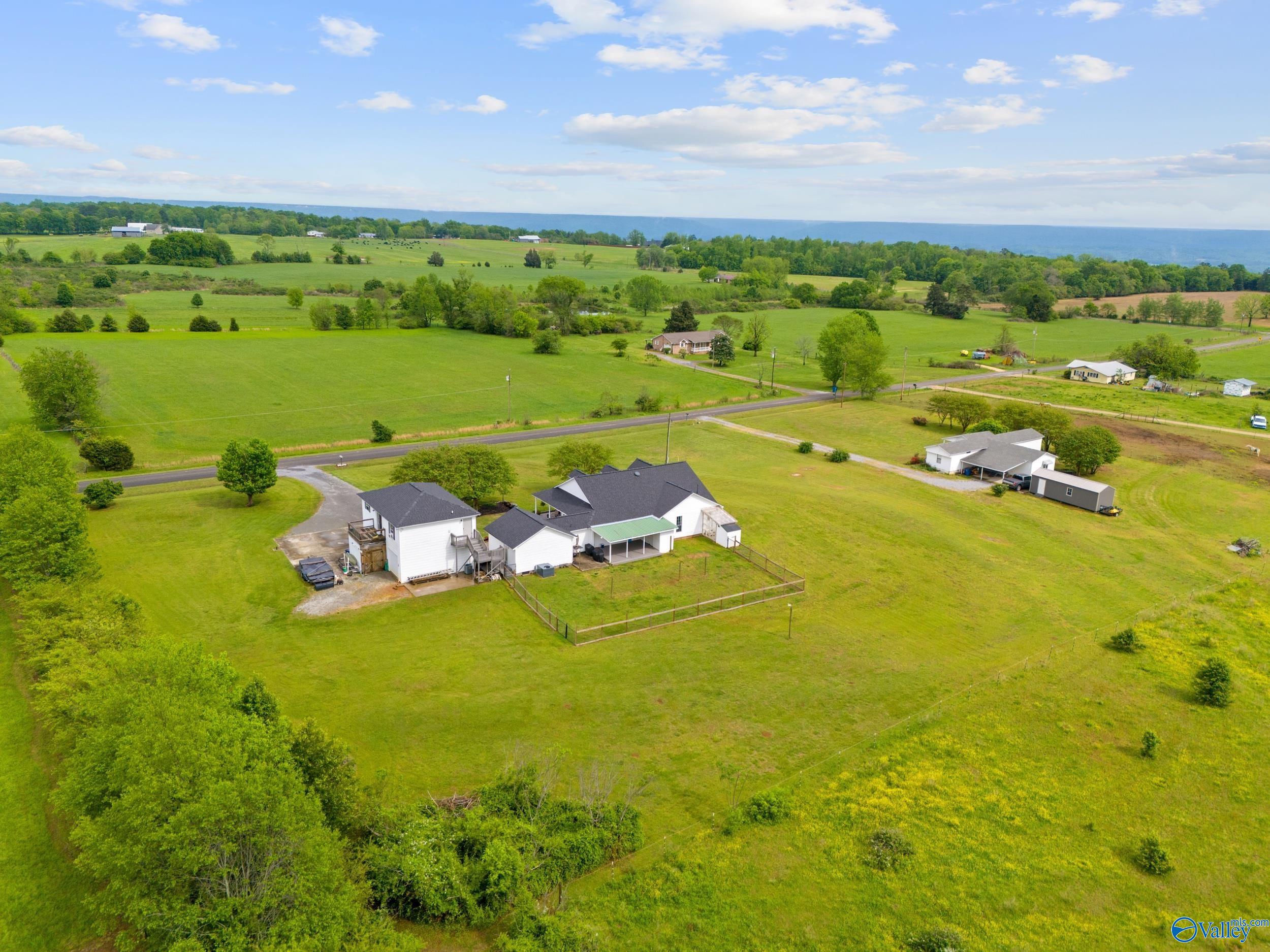 800 Horseshoe Bend Road, Scottsboro, Alabama image 43