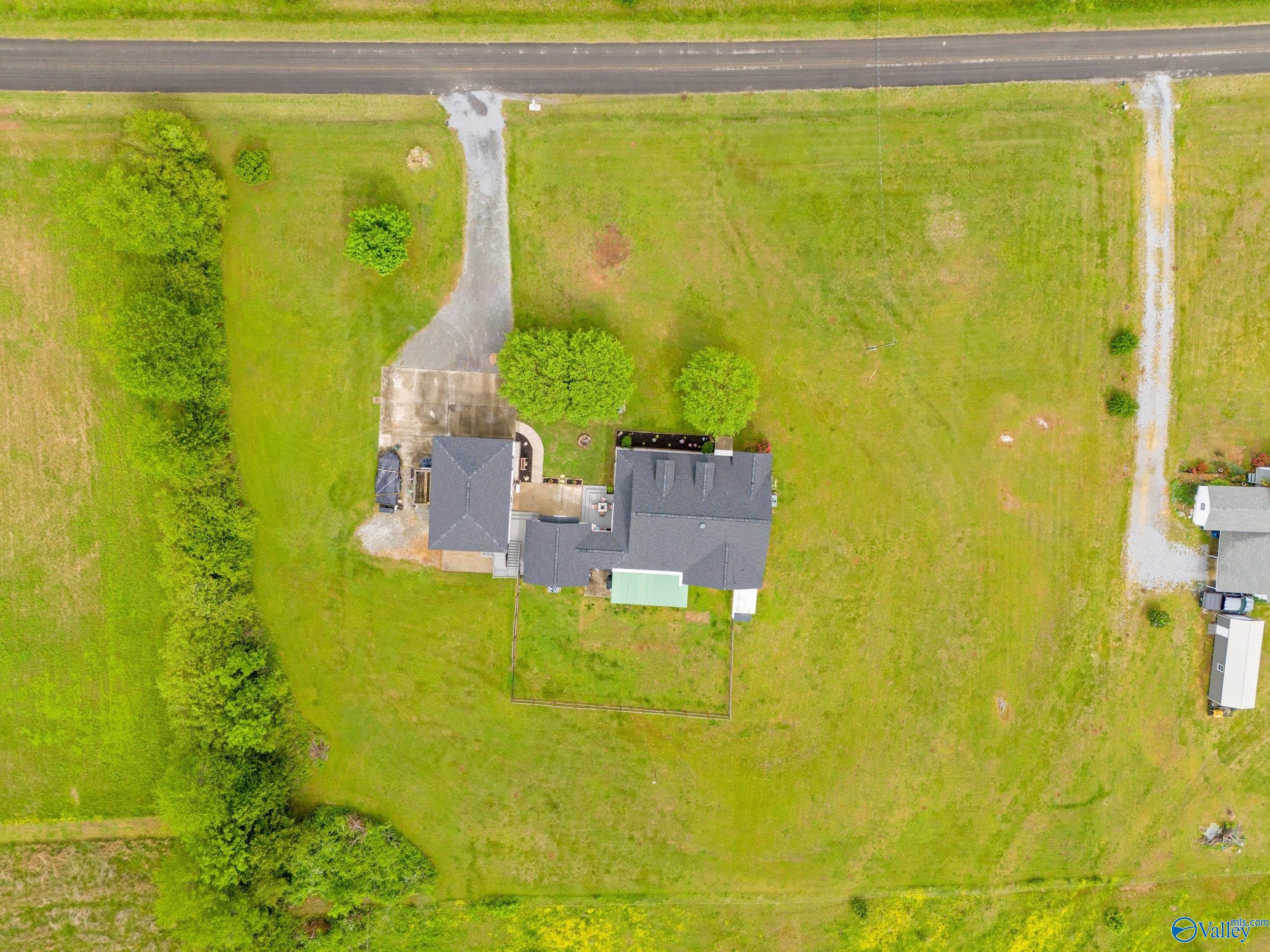 800 Horseshoe Bend Road, Scottsboro, Alabama image 44