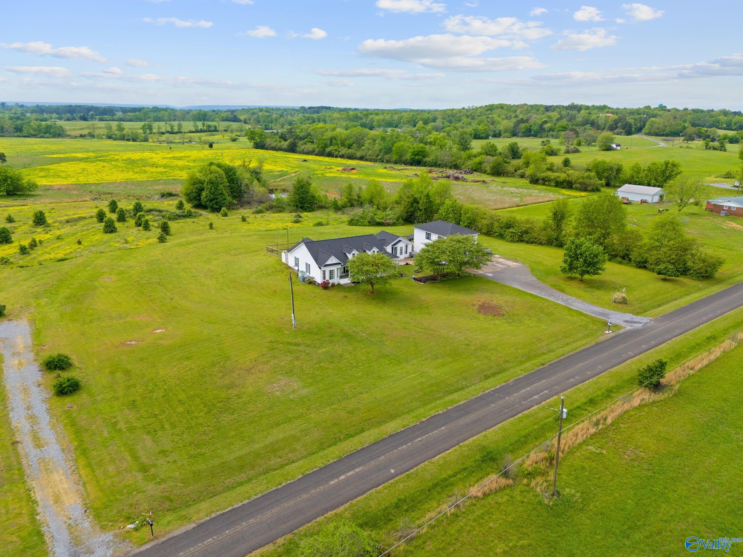 800 Horseshoe Bend Road, Scottsboro, Alabama image 40