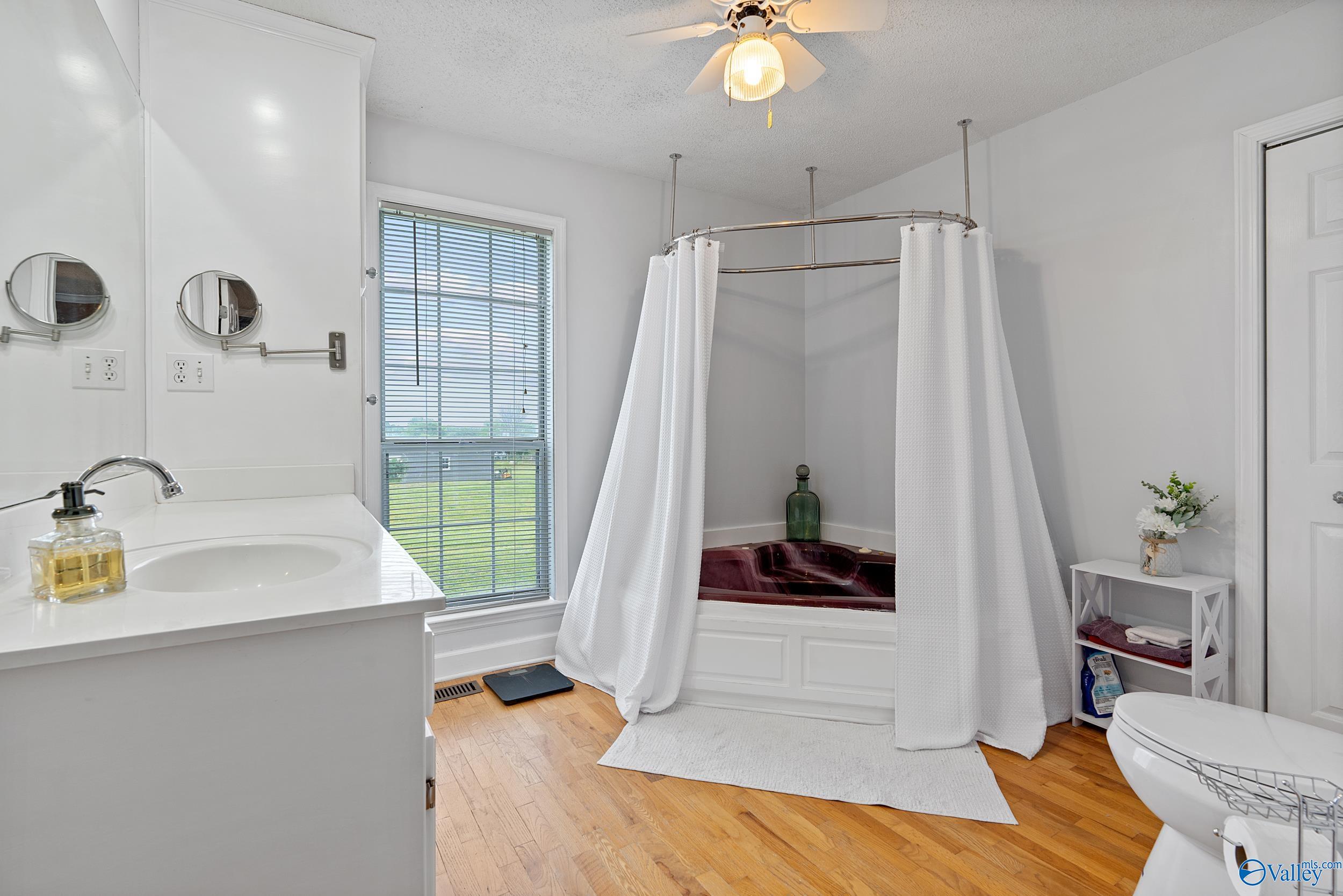 800 Horseshoe Bend Road, Scottsboro, Alabama image 16