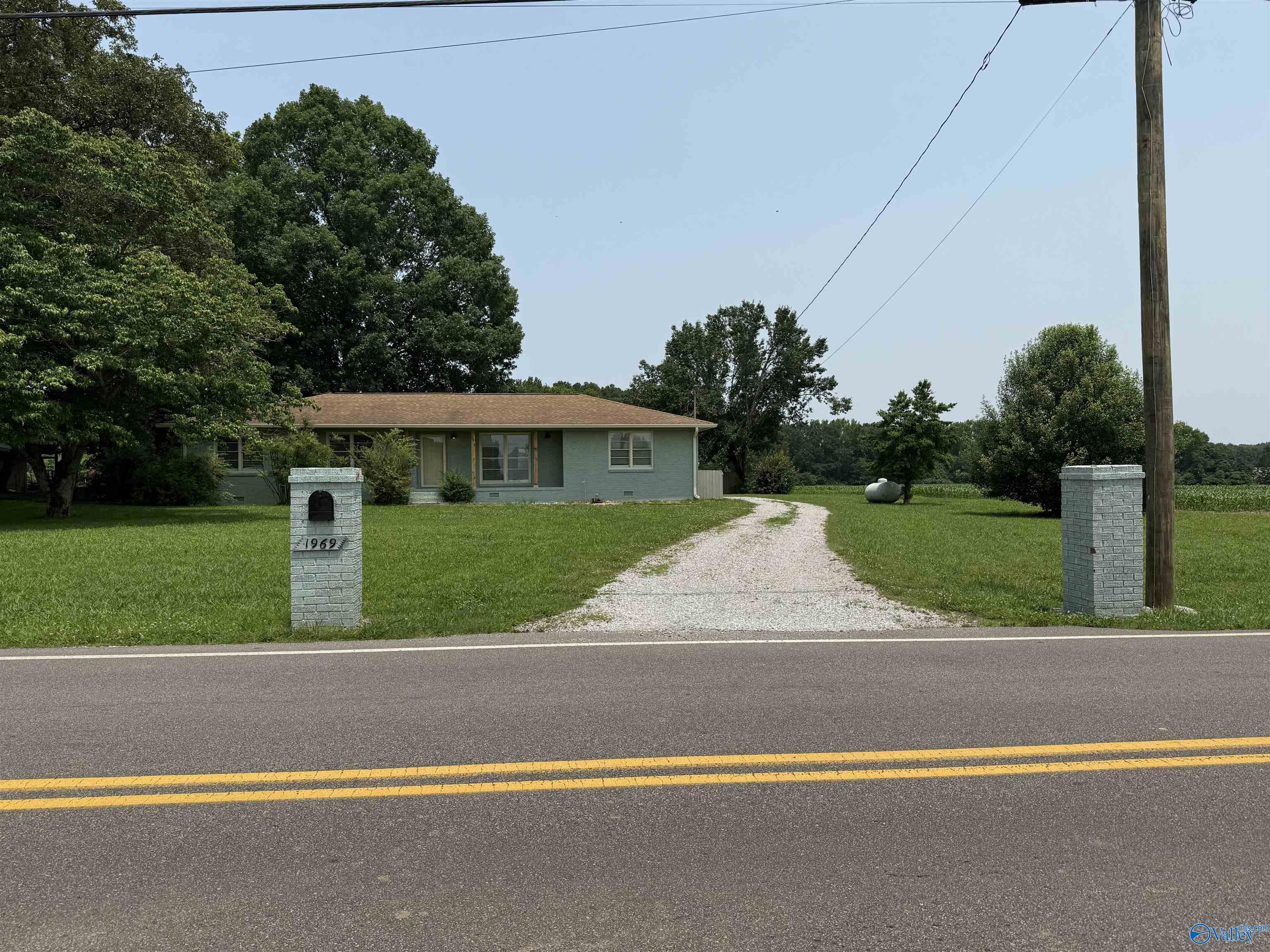 1969 Bobo Section Road, Hazel Green, Alabama image 5