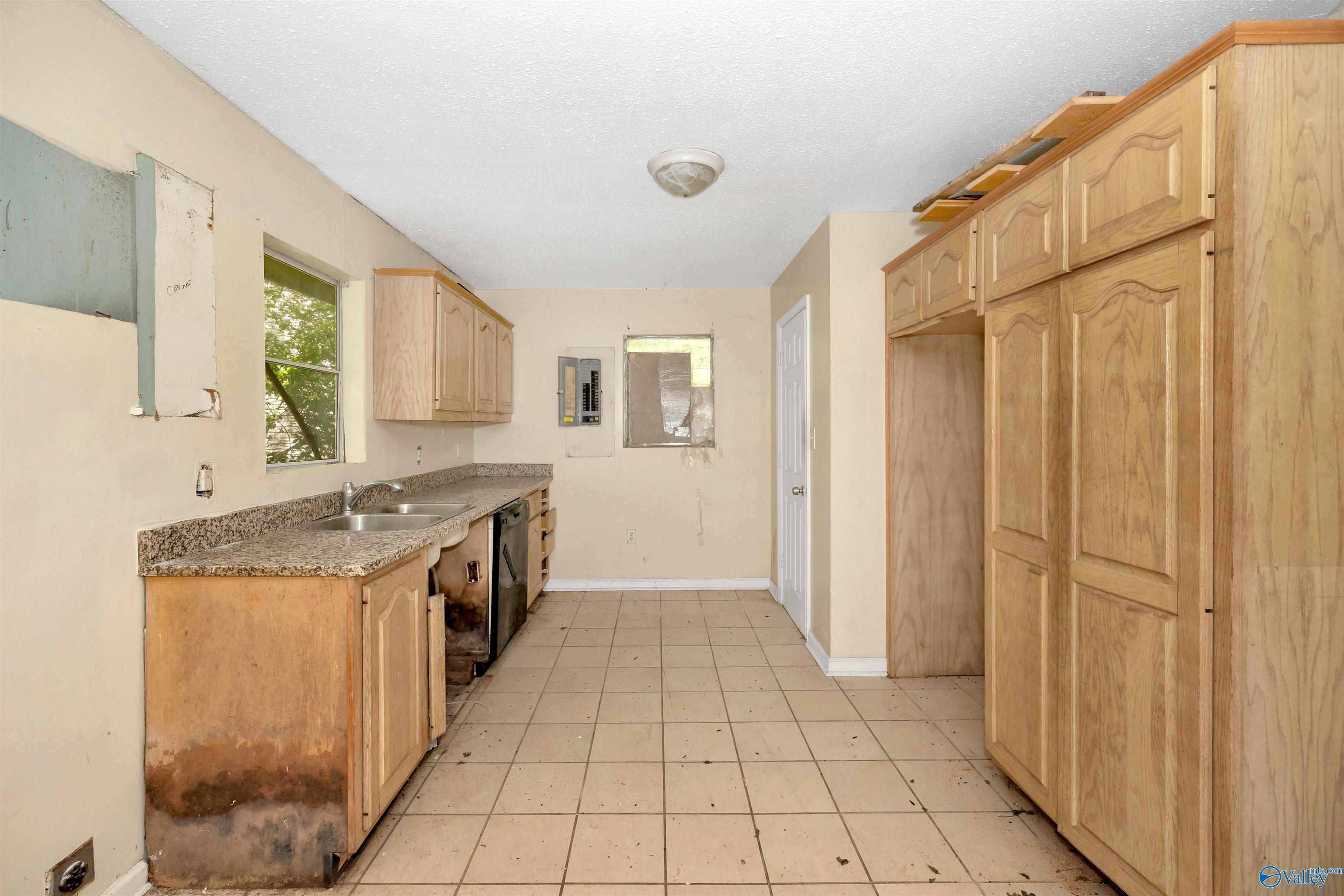 3801 Valleydale Road, Huntsville, Alabama image 6