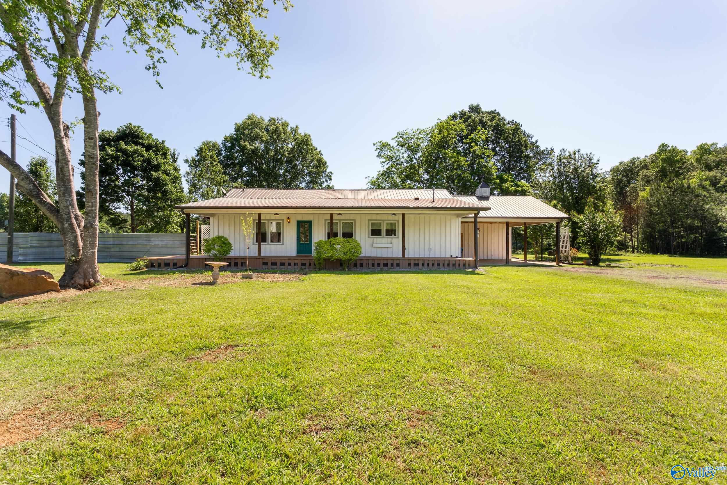 1133 Canoe Creek Road, Rainbow City, Alabama image 1