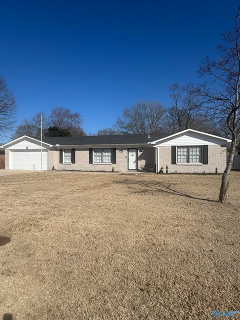 Homes For Sale - 1218 Castleman Avenue<br/> Decatur, AL 35601