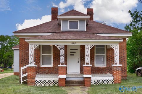 Photo of 807 Brownsferry Street, Athens, AL 35611 (MLS # 21917382)