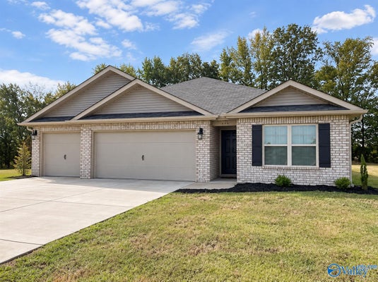 150 MEADOW RIDGE DR, HAZEL GREEN, AL 35750 - Image 0cce17b4c977f4c8c6856c3a457513bc/94738027