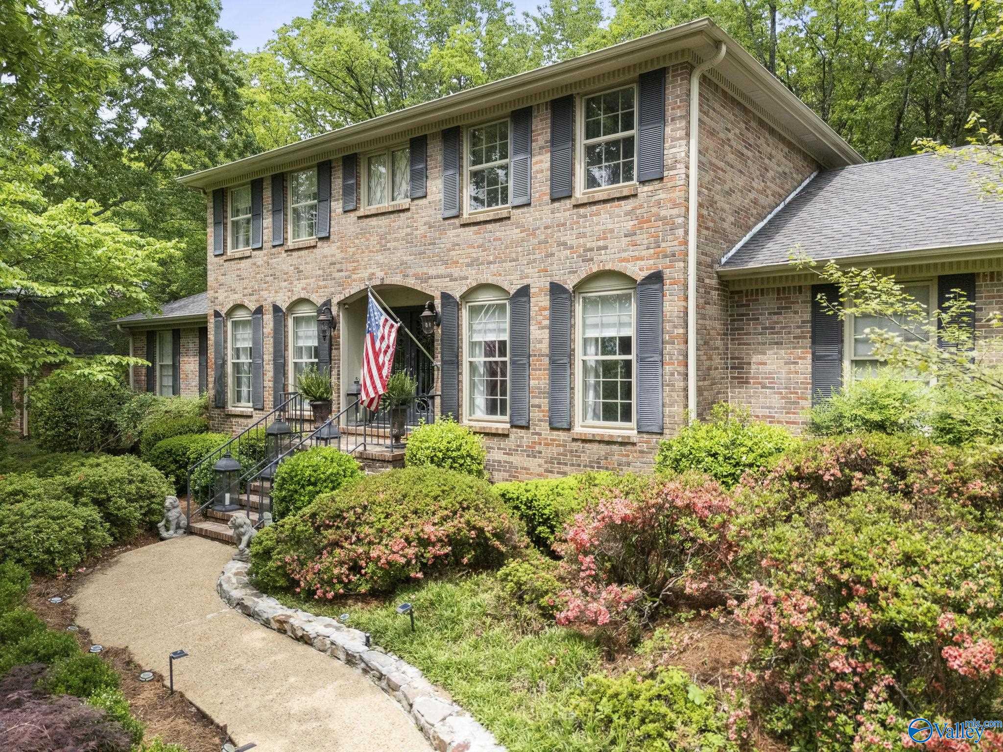 1207 Chandler Road, Huntsville, Alabama image 1