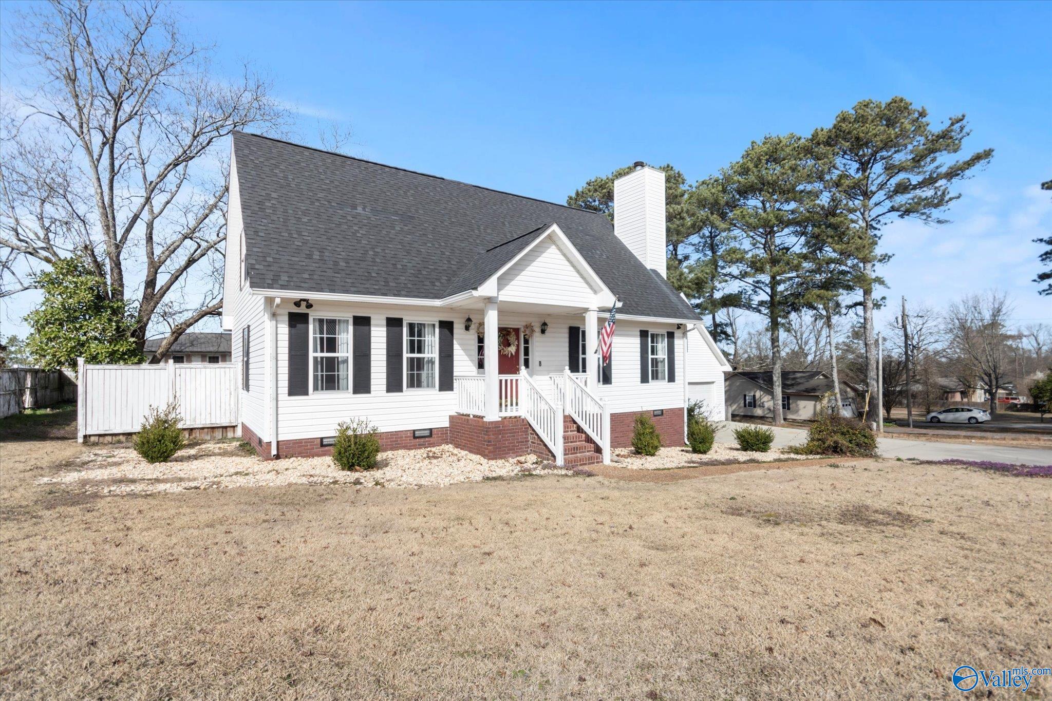 5906 Leonard Street, Guntersville, Alabama image 2