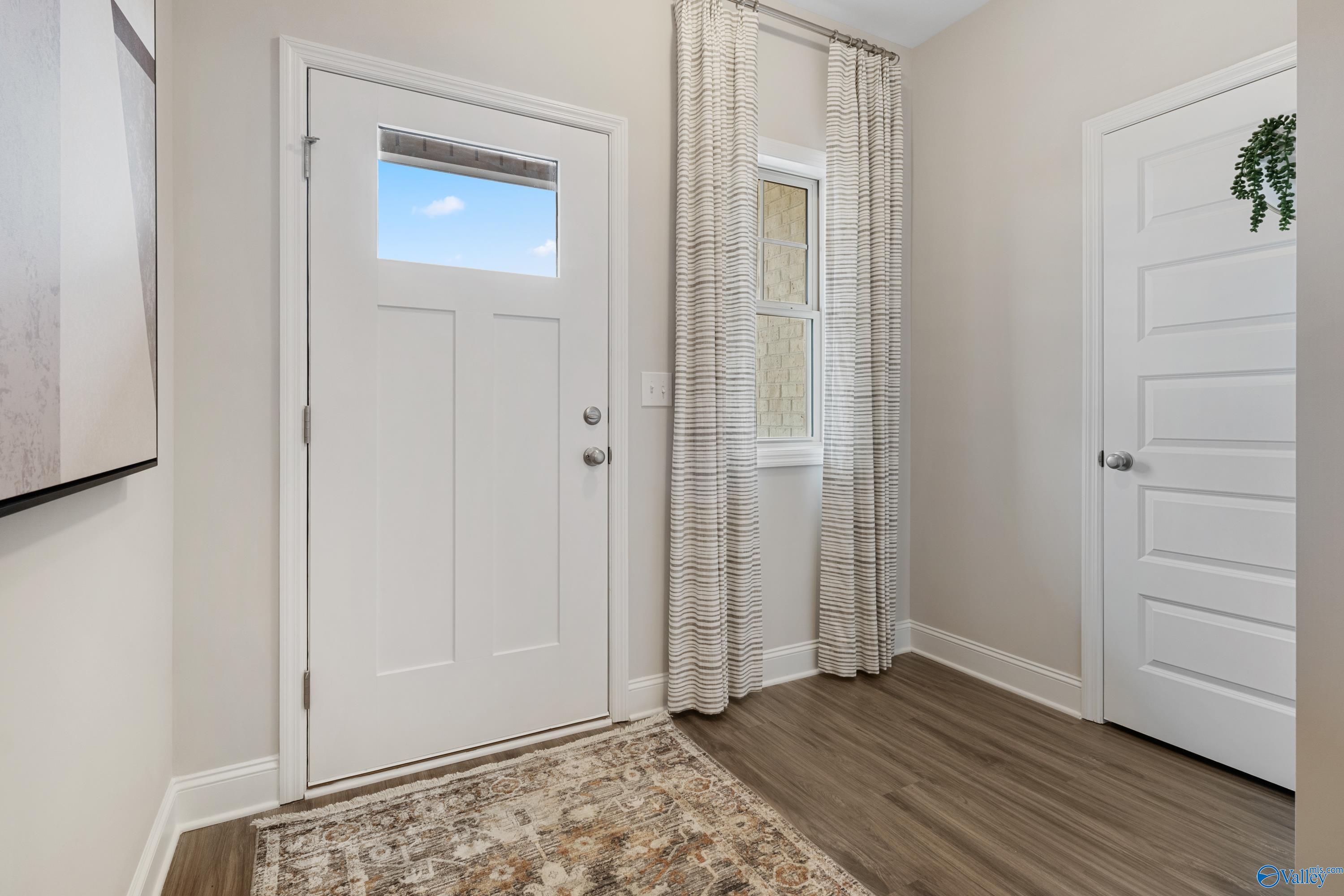 443 Ronnie Drive, Hartselle, Alabama image 2