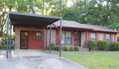 Photo of 3205 Delicado Drive, Huntsville, AL 35810 (MLS # 21919162)