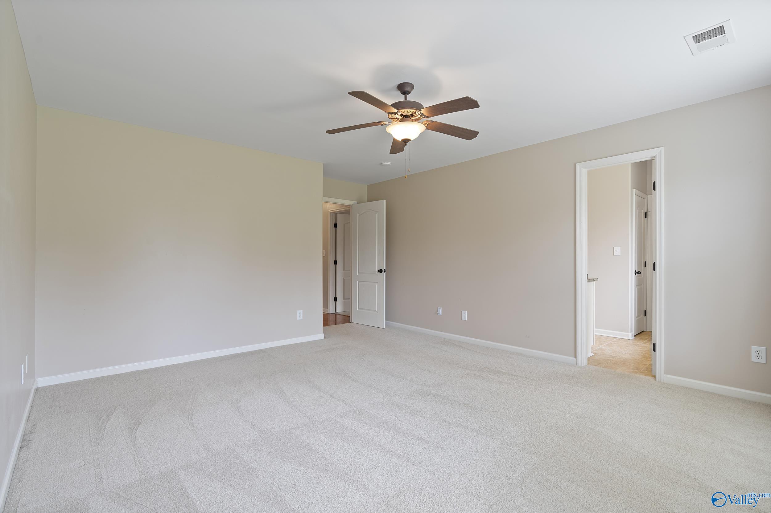 108 Landings Way Drive, Toney, Alabama image 11