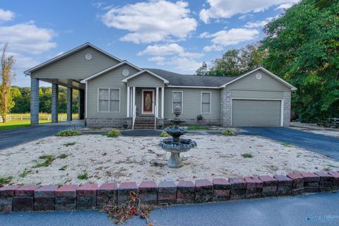 Homes For Sale - 2220 Jefferson Street<br/> Courtland, AL 35618