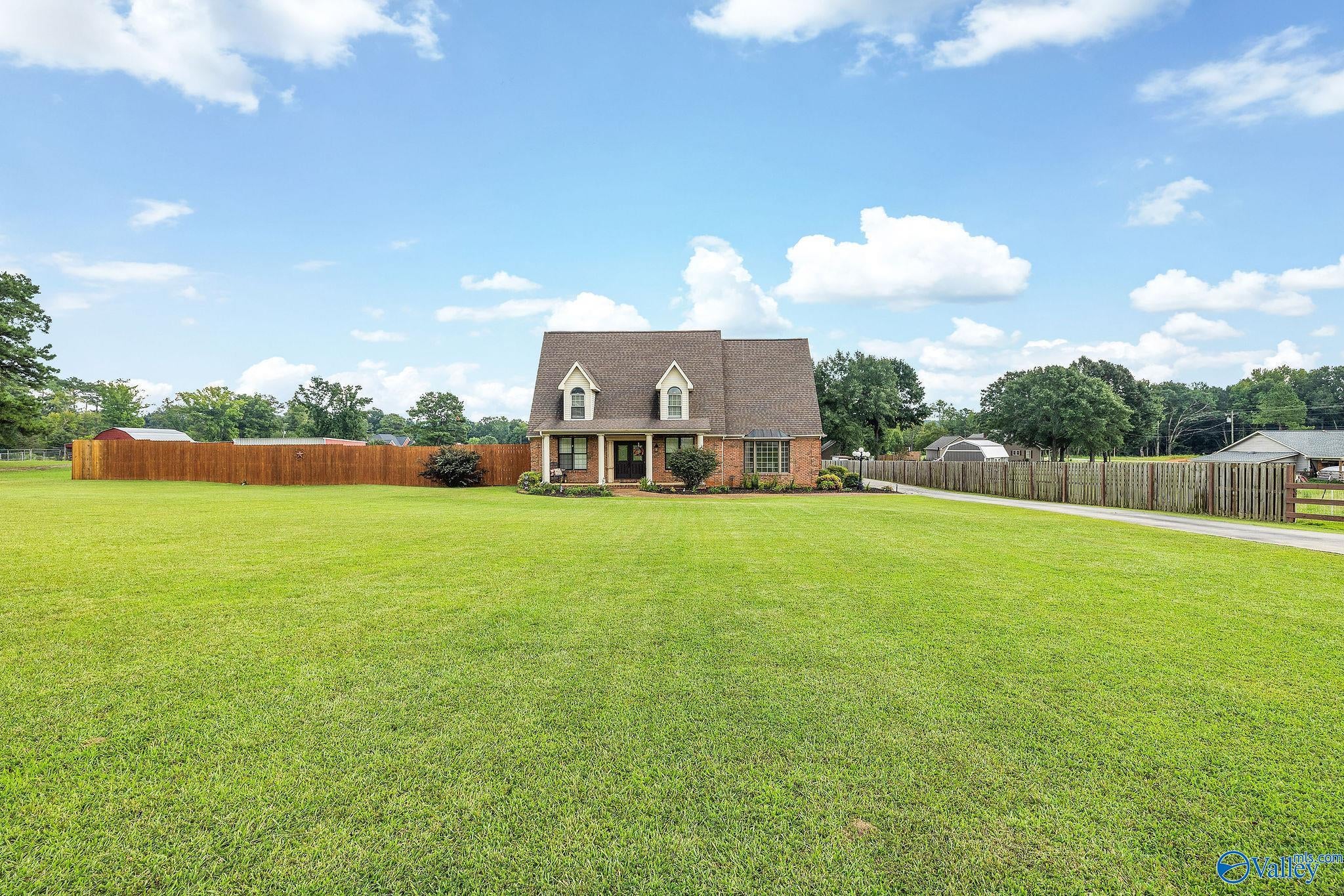 4106 S Chapel Hill Road SW