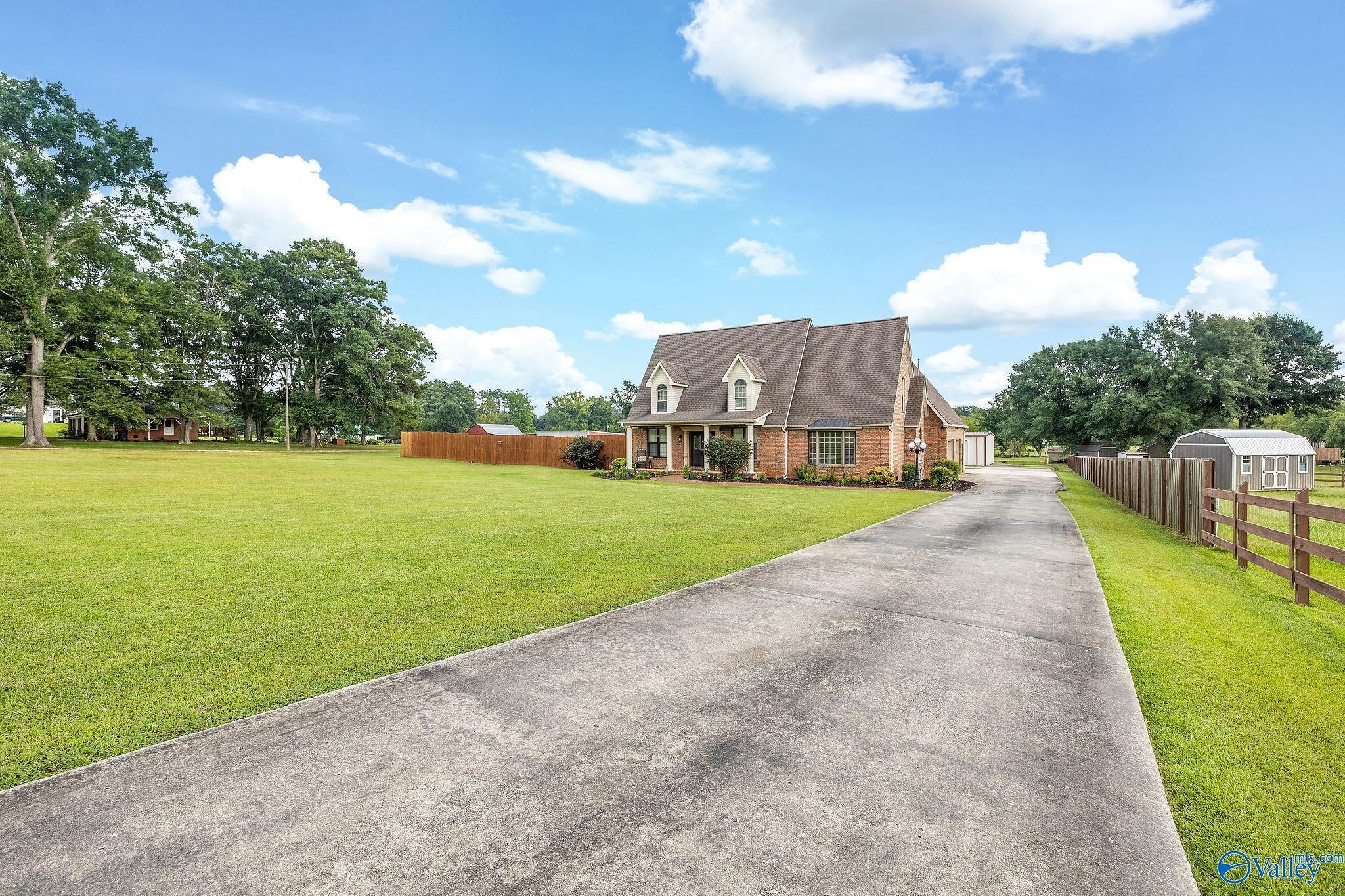 4106 S Chapel Hill Road SW