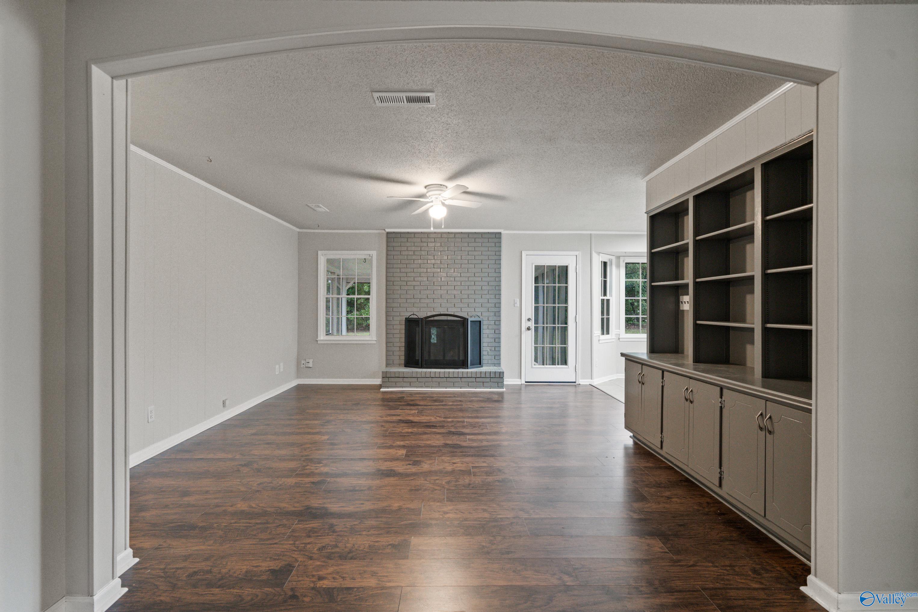 1217 Count Mallard Drive, Decatur, Alabama image 6