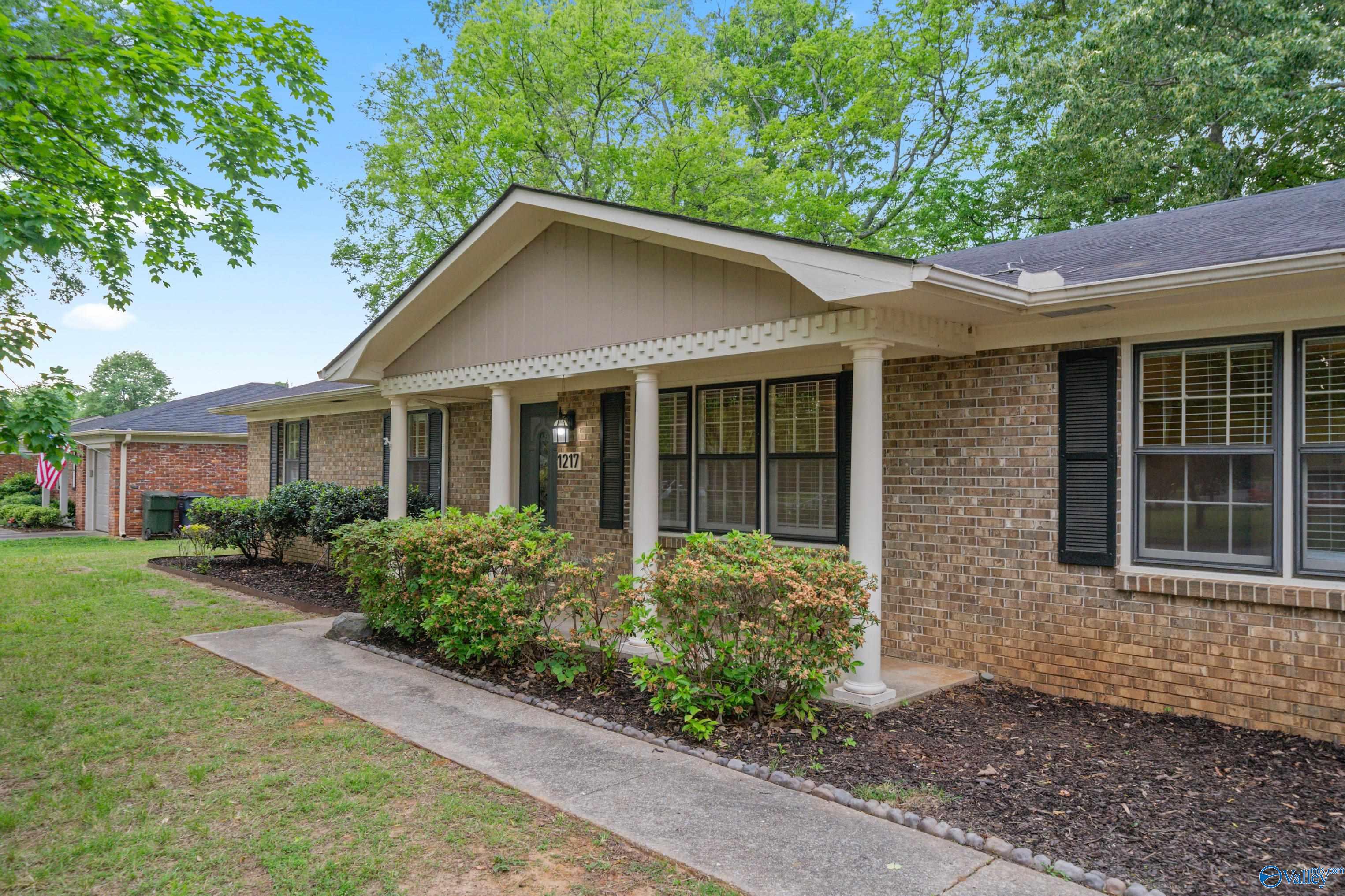 1217 Count Mallard Drive, Decatur, Alabama image 4