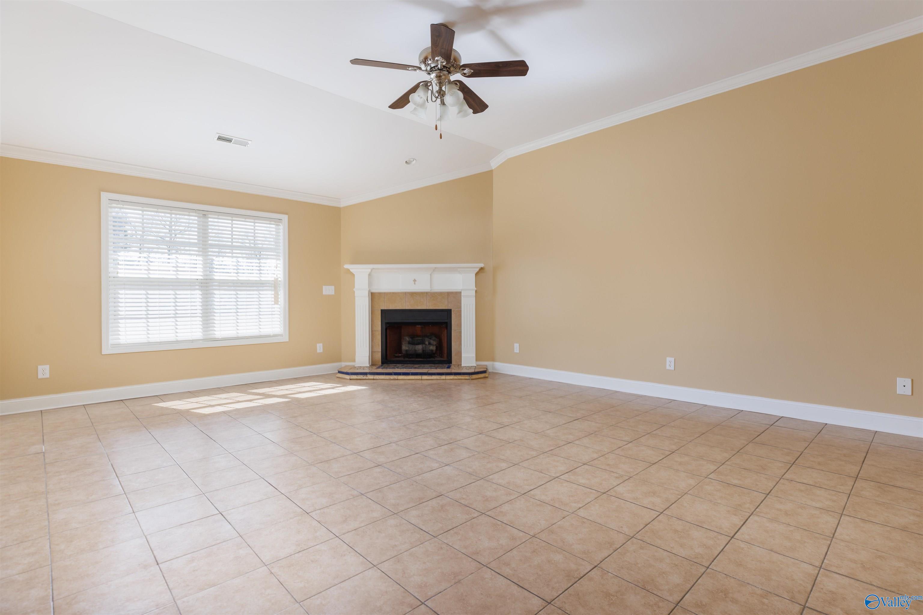 100 Glenfield Court, Huntsville, Alabama image 4