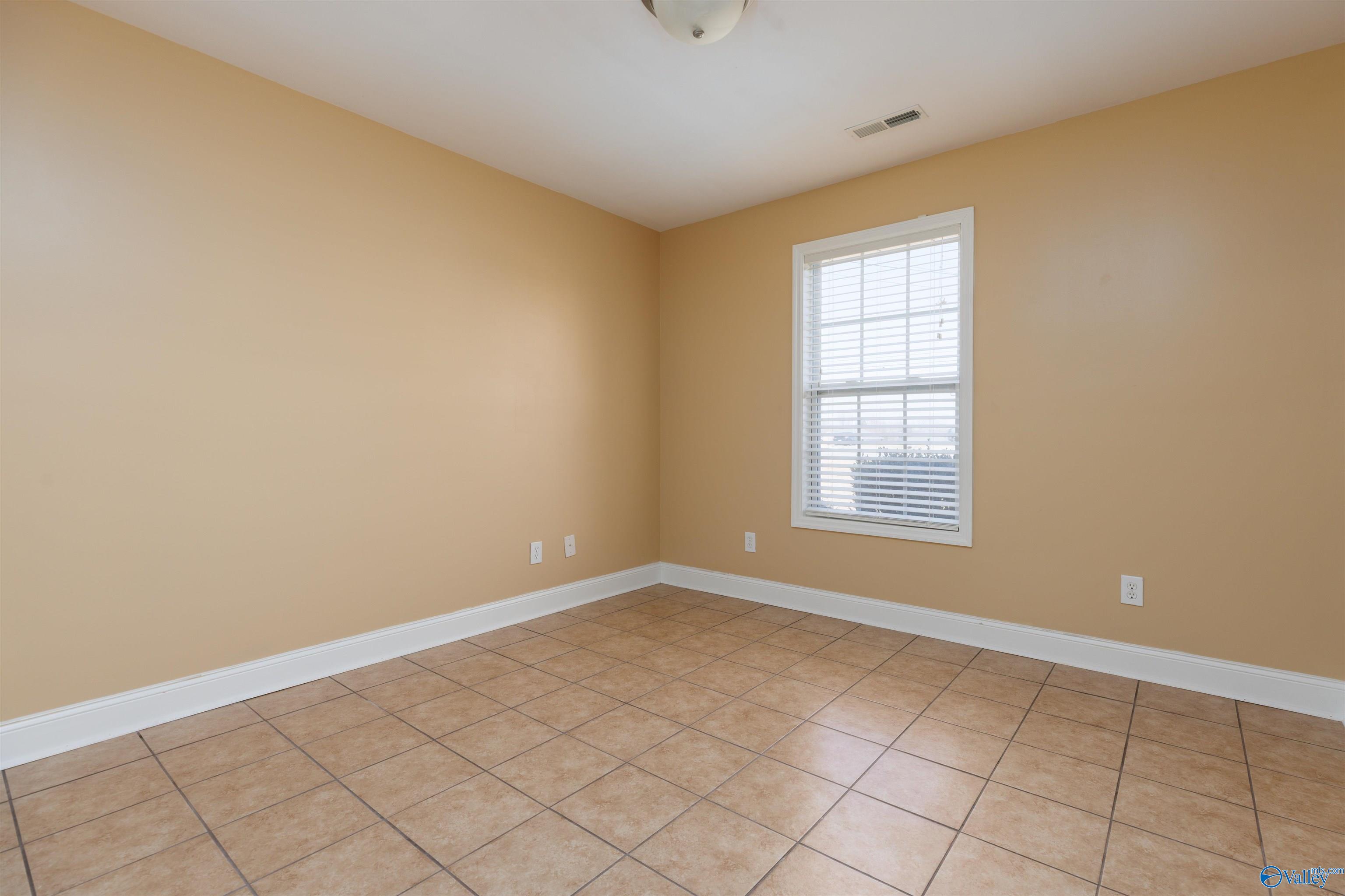 100 Glenfield Court, Huntsville, Alabama image 17