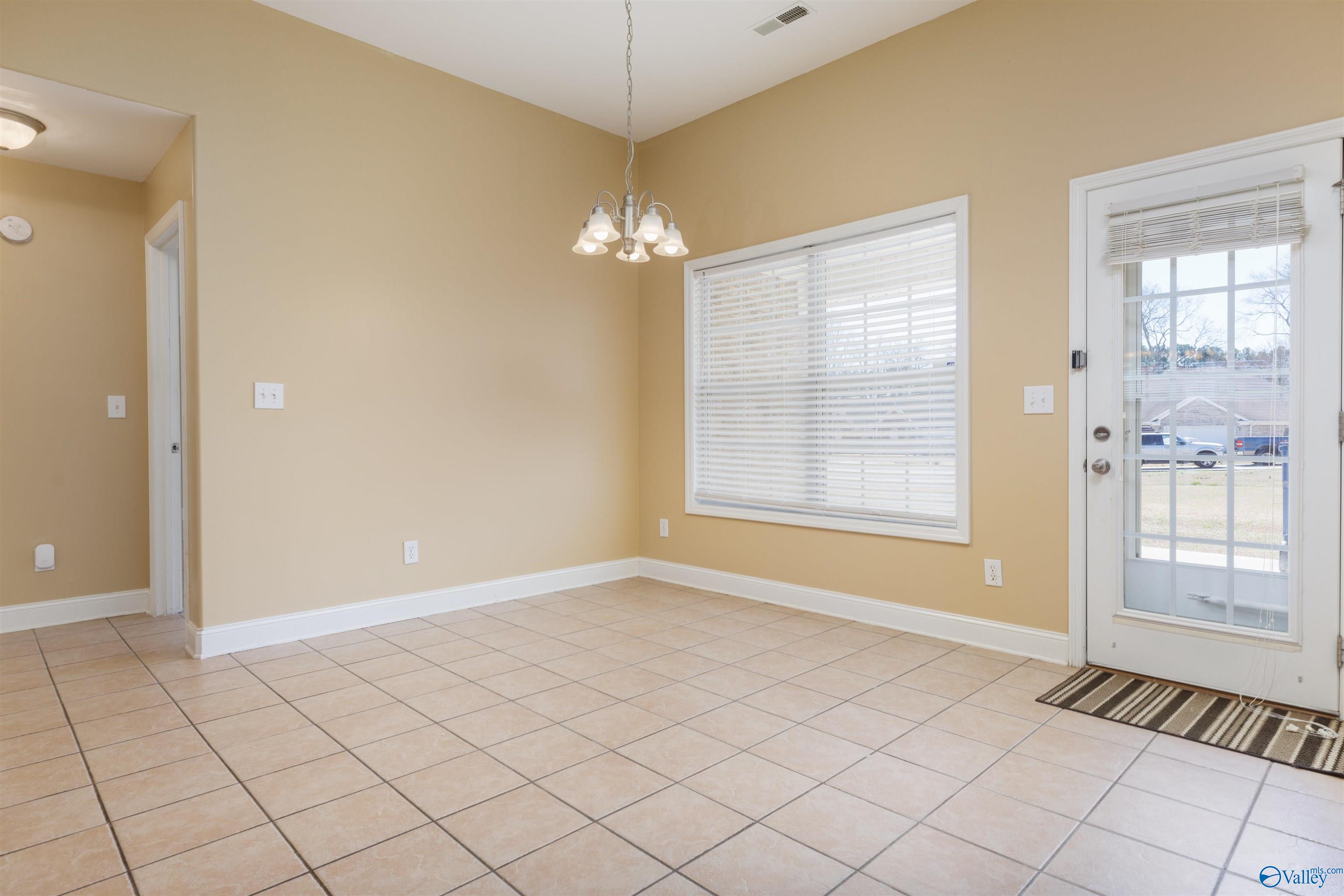 100 Glenfield Court, Huntsville, Alabama image 8
