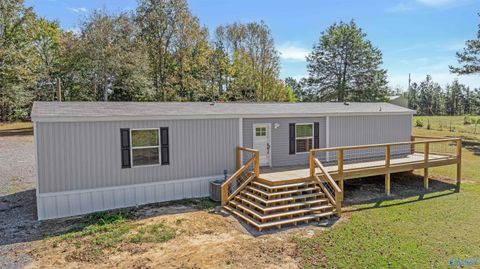 Homes For Sale - 405 County Road 603<br/> Fort Payne, AL 35967