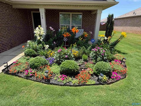 Homes For Sale - 108 Tobin Lane<br/> Hazel Green, AL 35750