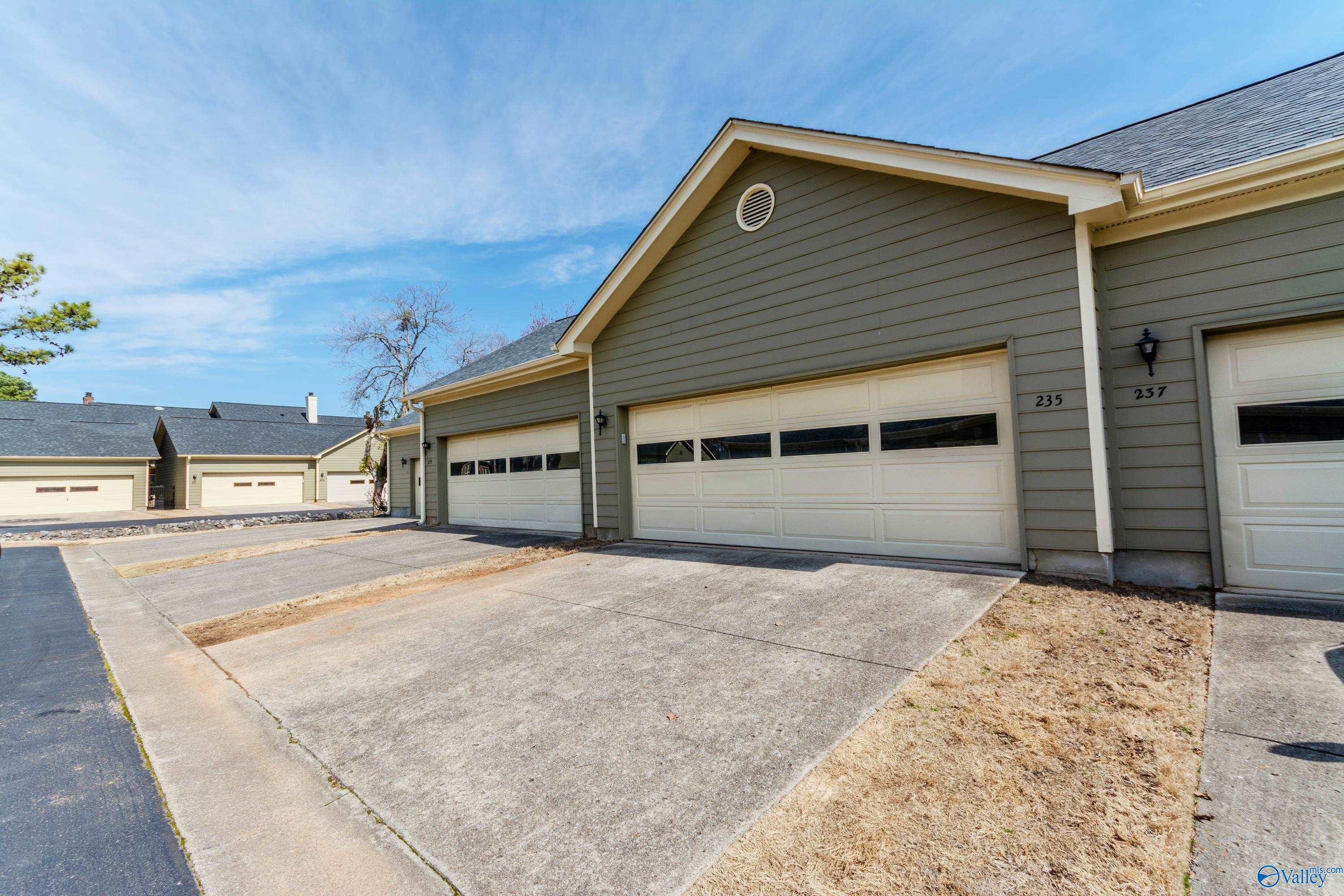 235 Inverness Drive #235, Huntsville, Alabama image 2