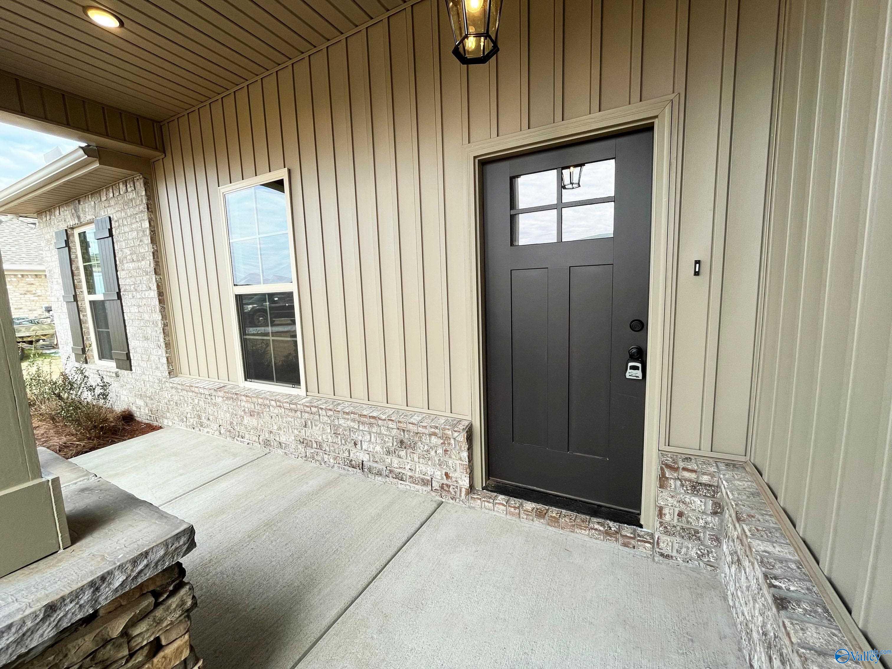 119 Parvin Way Drive, Hazel Green, Alabama image 2