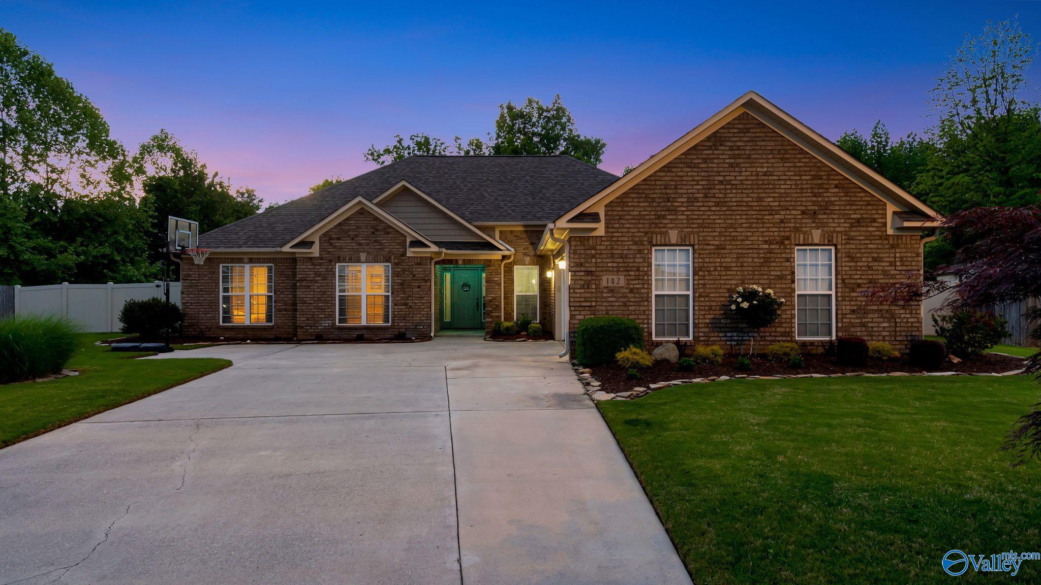 142 Appleberry Lane, Harvest, Alabama image 1