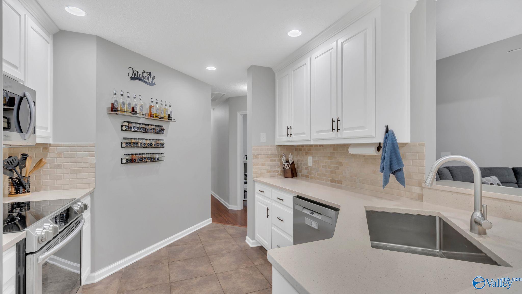142 Appleberry Lane, Harvest, Alabama image 16