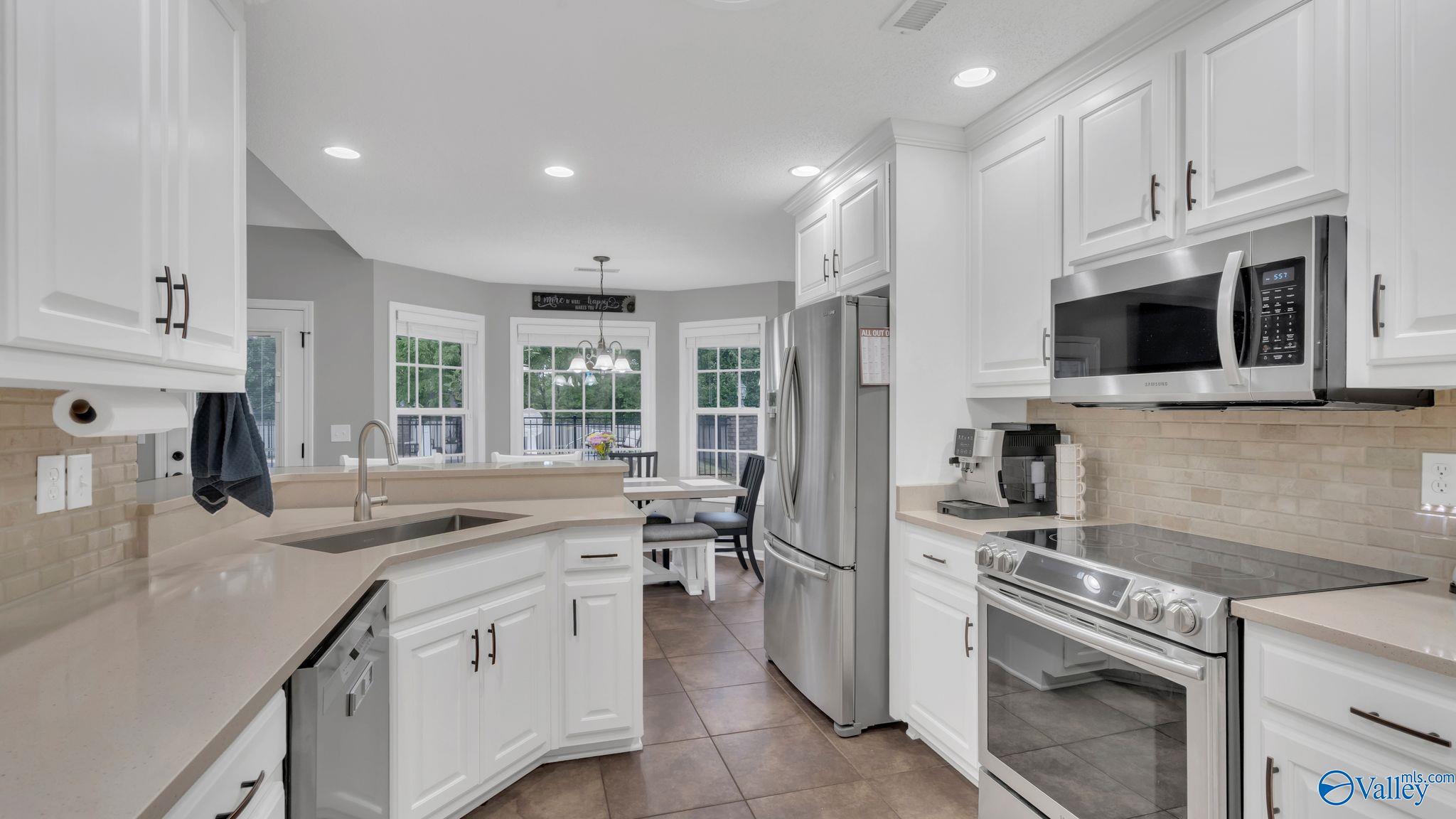 142 Appleberry Lane, Harvest, Alabama image 6