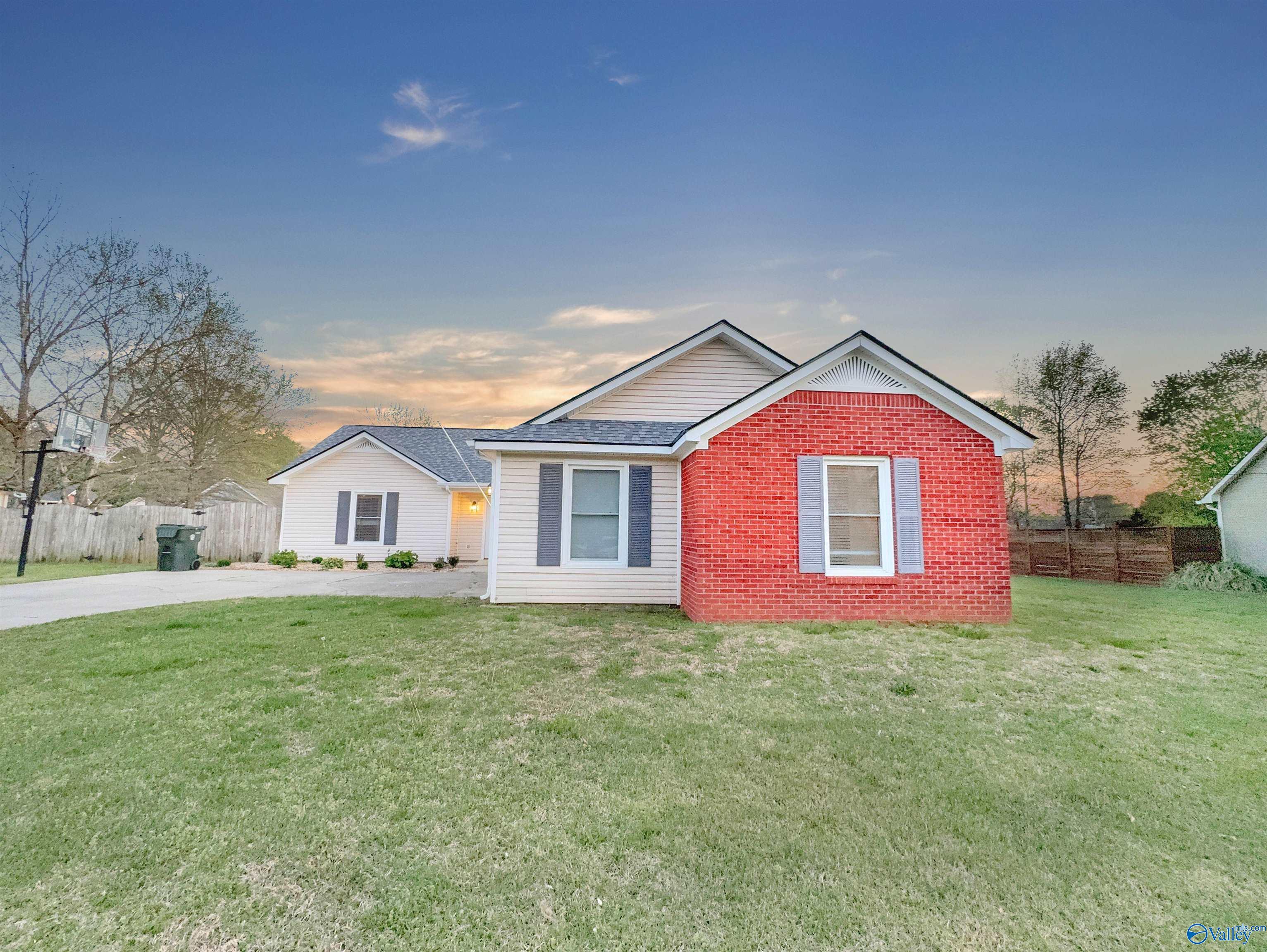 107 Patra Drive, Madison, Alabama image 2