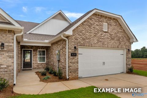 Townhouse For Sale - 3151 SE Mead Way<br/> Morgan County, Decatur, AL 35603