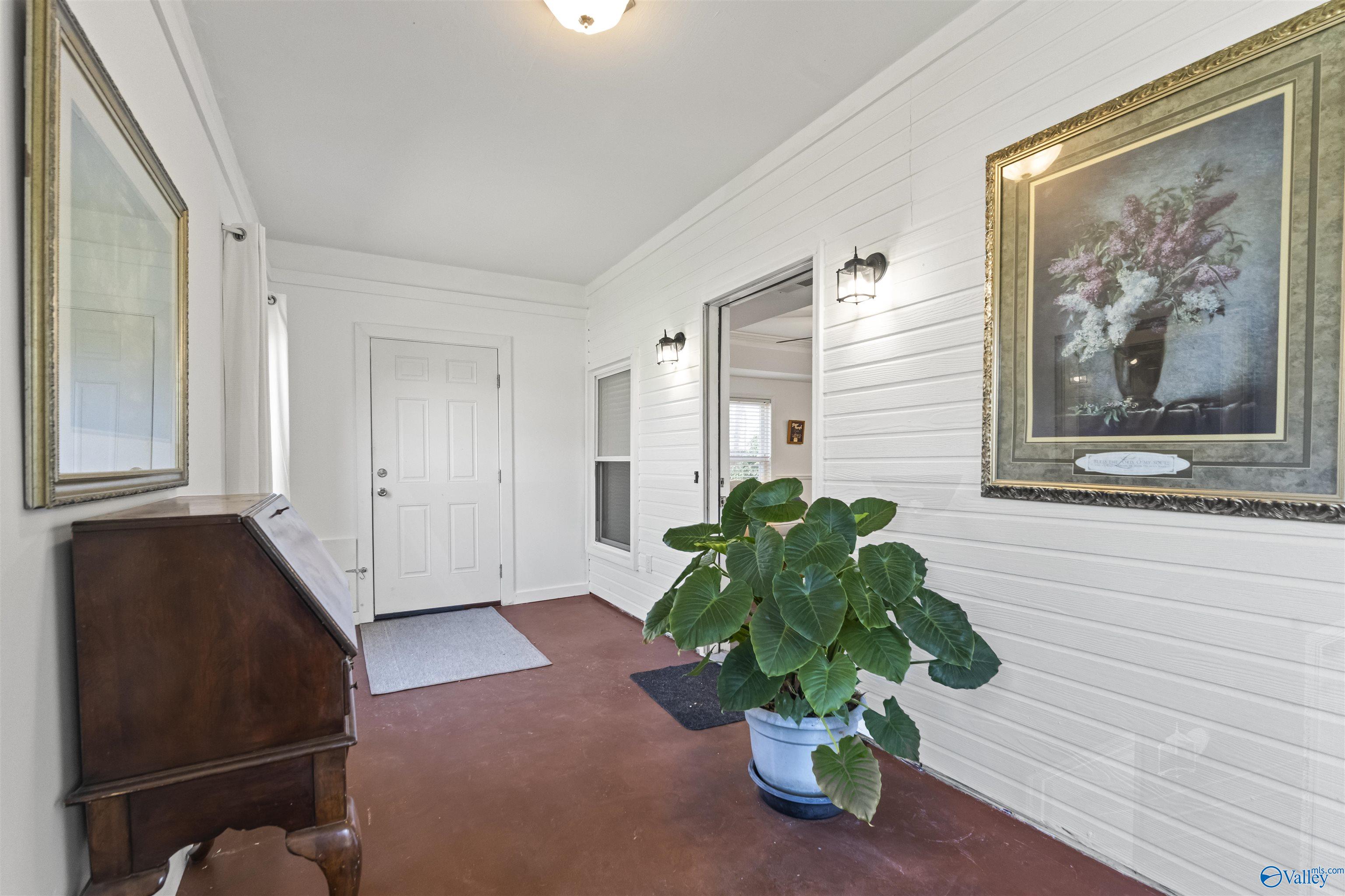 104 Alabama Avenue SE