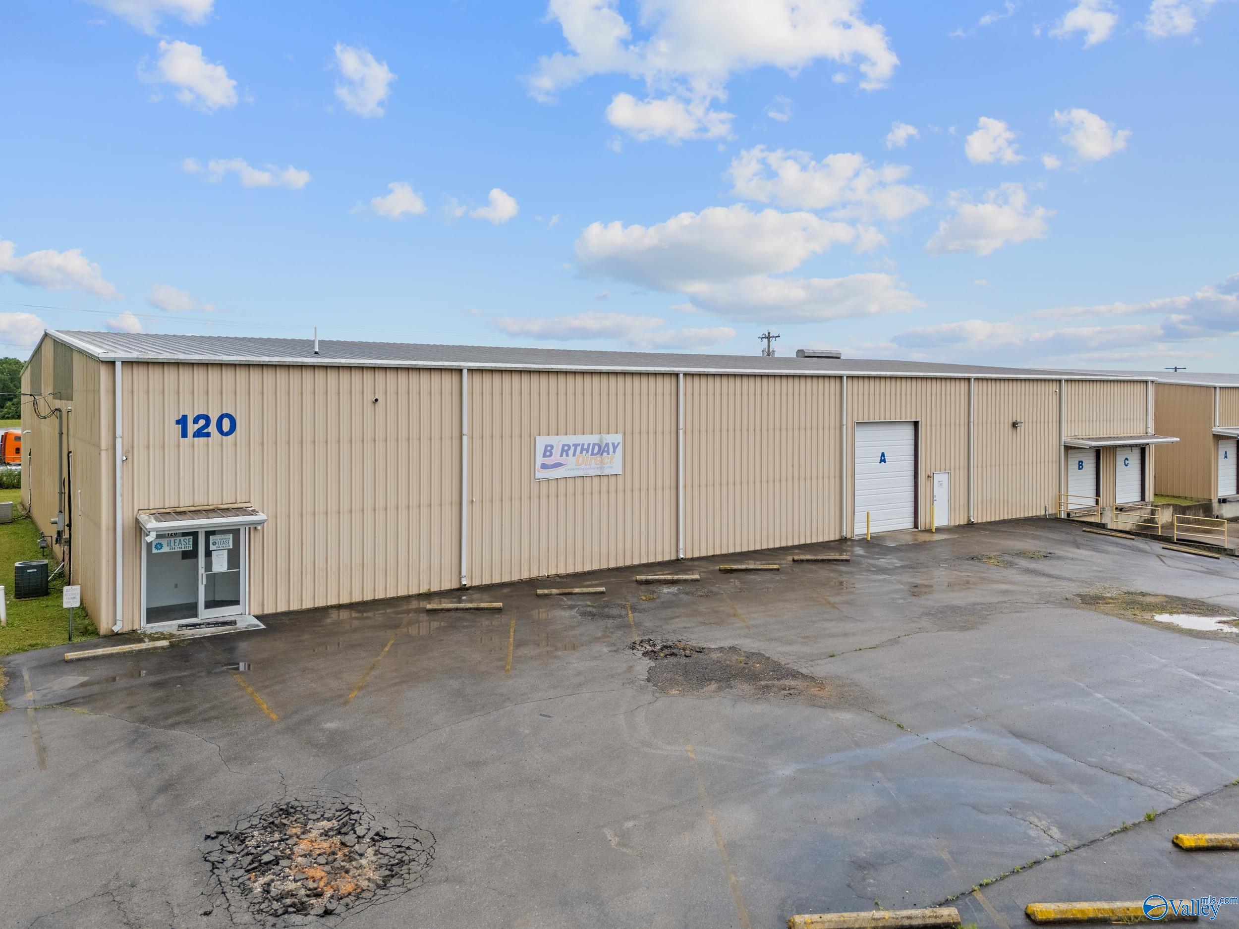 120 Commerce Street 119-123