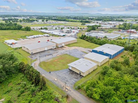 120 Commerce Street 119-123 Muscle Shoals AL 35661