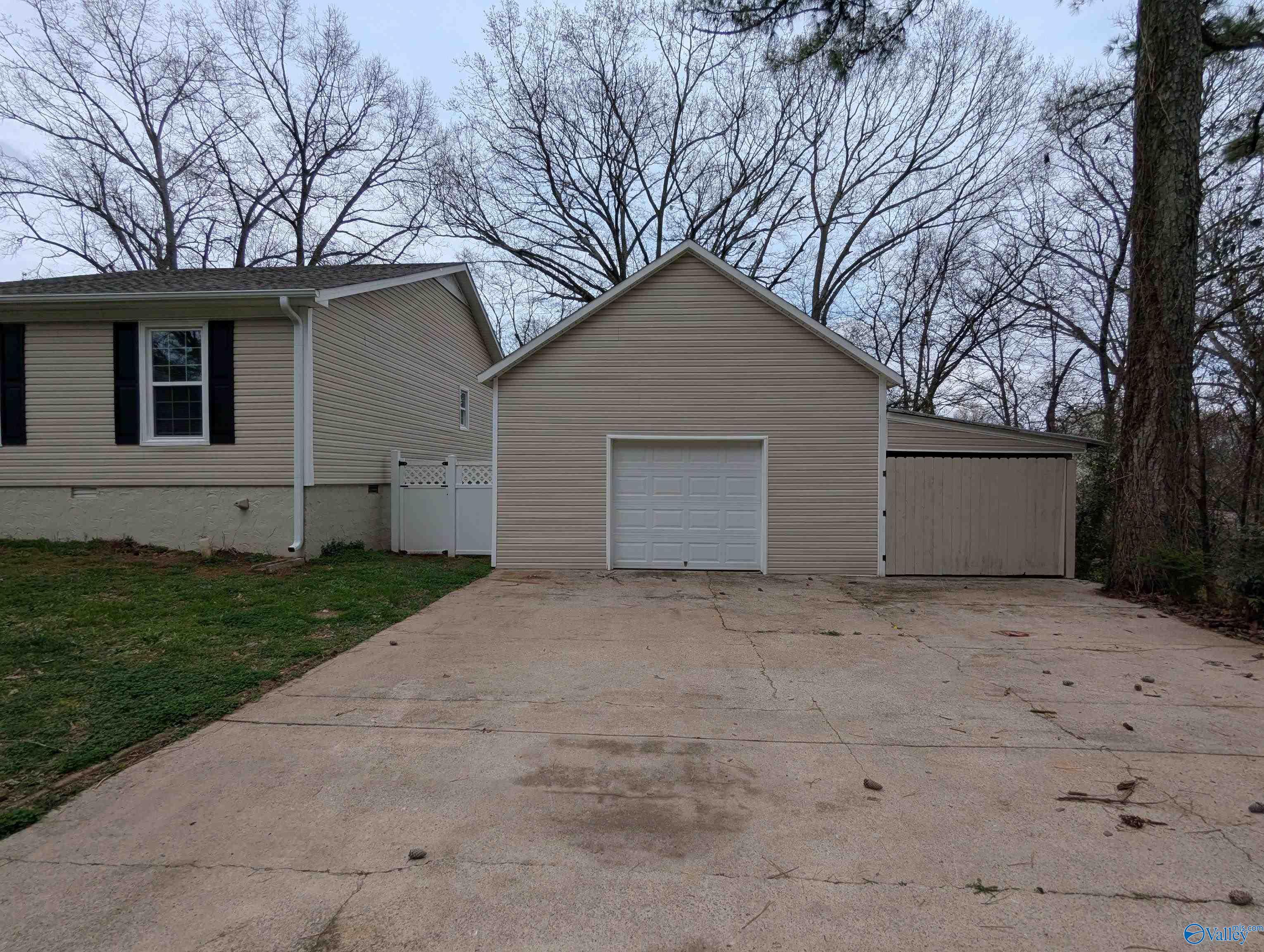 798 Seina Vista Drive