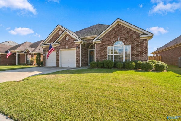 5008 VALLEY COVE DR SE, OWENS CROSS ROADS, AL 35763 - Image 0fd32404ae5f7ef55147c55f66de998f/3726100839
