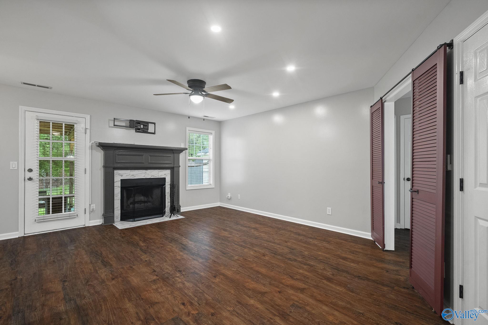 1259 Cave Spring Road, Owens Cross Roads, Alabama image 3