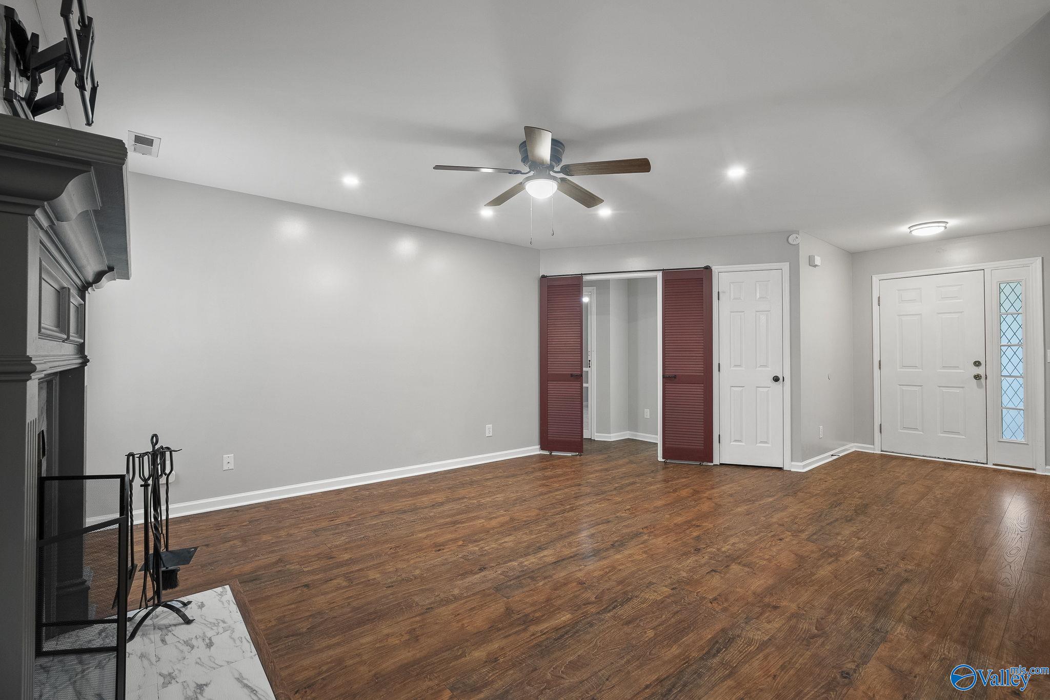 1259 Cave Spring Road, Owens Cross Roads, Alabama image 4